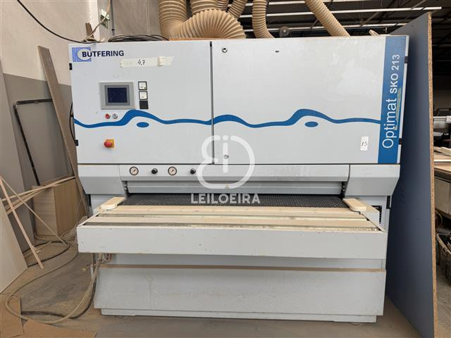 Fotografia de equipamento: Calibradora Lote 35