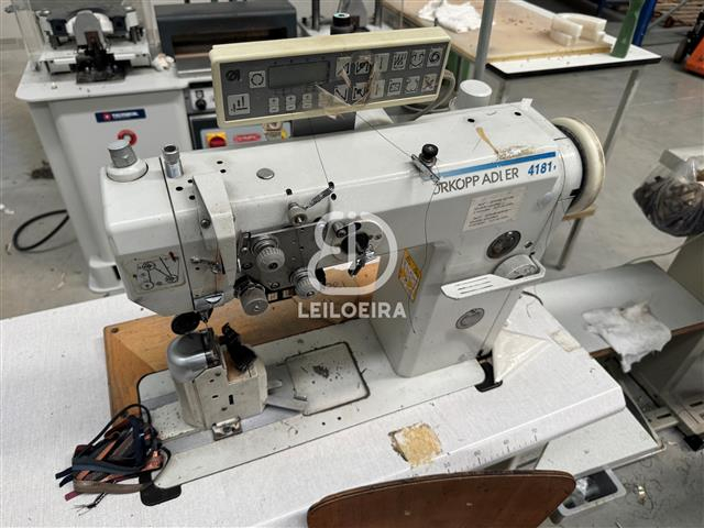 Fotografia 9 de 18: Máquina de costura - Lote 8