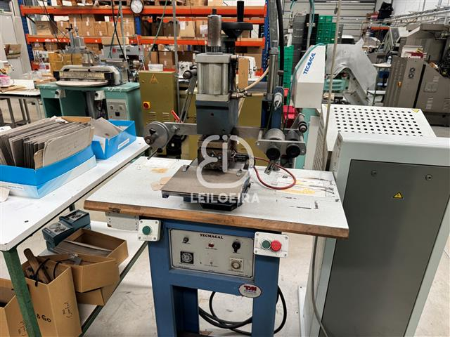 Fotografia de equipamento: Máquina de timbrar - Lote 29