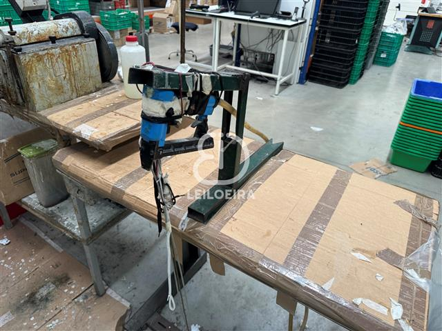 Fotografia de equipamento: Máquina de agrafar - Lote 49